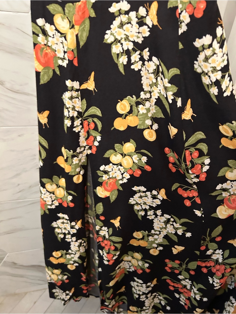 Reformation Gavin Dress with Yellow, Red & Green Floral Fruit Print - Picture 5 of 6